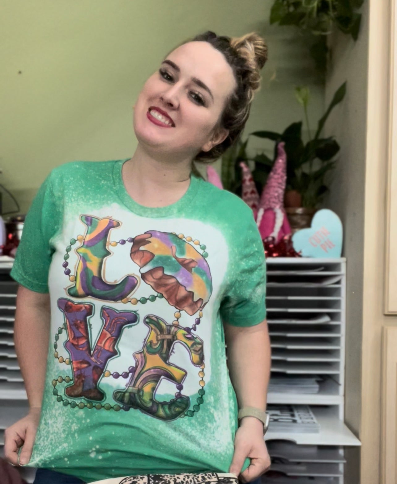 Love King Cake Bleached - Green - Mardi Gras